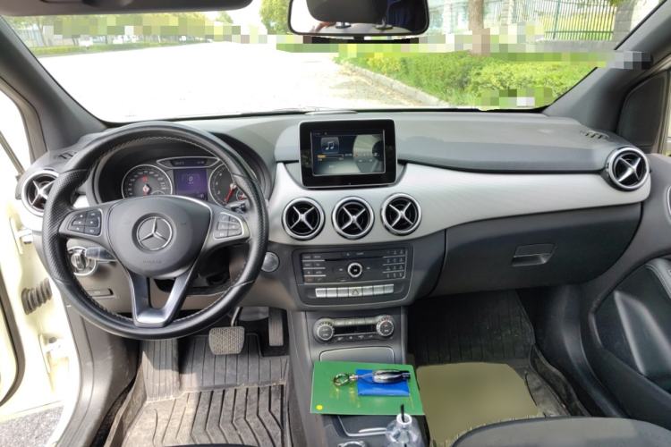 Used Mercedes-Benz B-Class 2015 B 200 Fashion Model
