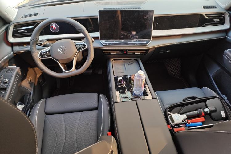 Used Volkswagen Teramont 2025 Tiguan Pro 450TSI 4Motion Crosswind Edition