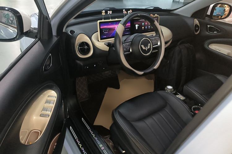 Used Wuling Bingo 2023 410 km Lingxi Deluxe Edition
