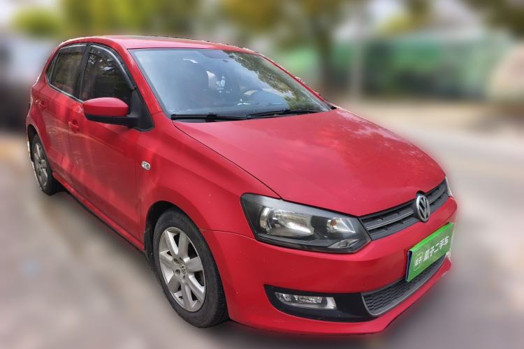 Used Volkswagen Polo 2011 1.4L Automatic ZhiCool Edition Front Right 45 Deg