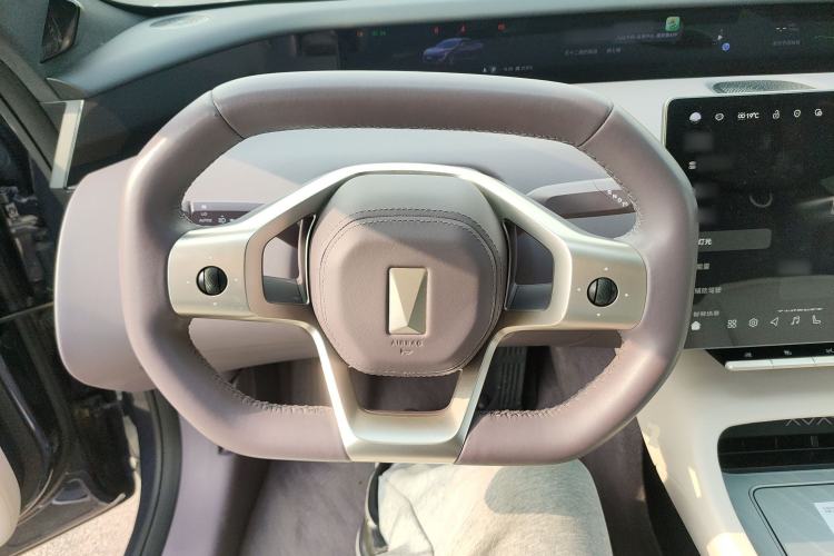 Used Avatr 12 2023 650 Three-Laser Four-Wheel Drive Performance Edition Steering Wheel