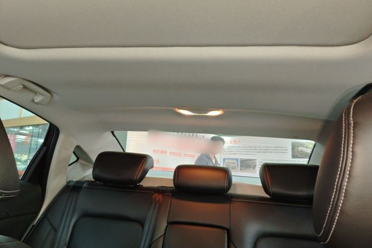 Used GAC Trumpchi GA6 2015 1.8T DCT Luxury Navigation Model Headliner