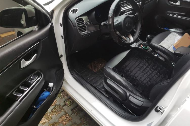 Used Kia K2 2017 Sedan 1.4L Manual Transmission 15th Anniversary Special Edition GLS Driver Seat