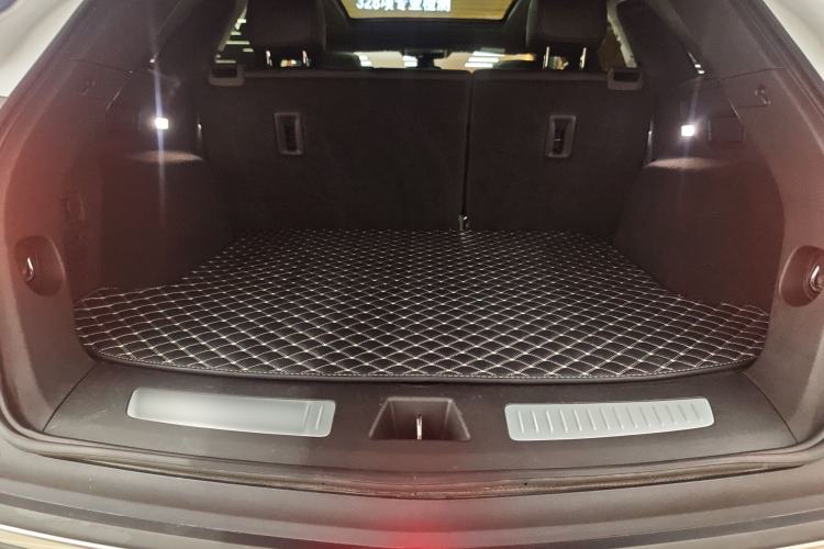 Used Cadillac XT5 2020 28T Four-Wheel Drive Luxury Version Trunk