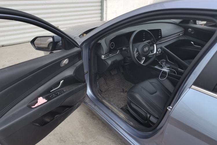 Used Hyundai Elantra 2023 1.5L CVT GLX Elite Edition Driver Seat