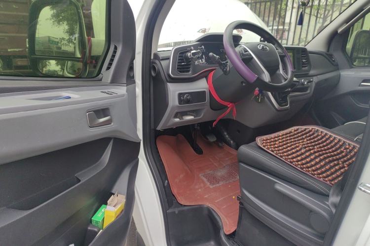 Used SAIC MAXUS Xintu V80 2025 PRO Aoyuntong 2.0T Automatic Long Wheelbase Ultra-Low Roof 6/7/8/9-Seater