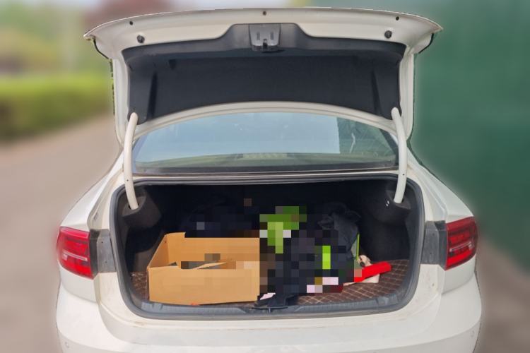 Used Volkswagen Lamando 2019 230TSI DSG Vision Edition China VI Standard Trunk