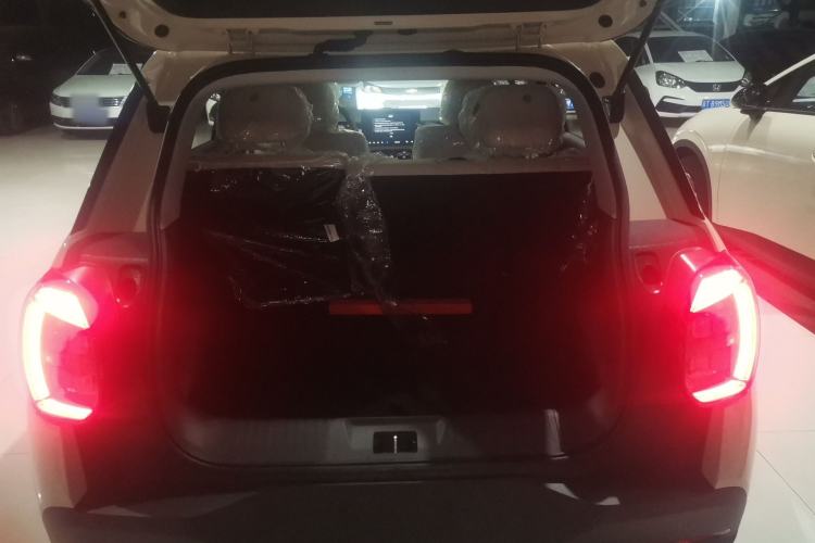 Used AION UT 2025 330 Starlight Edition
