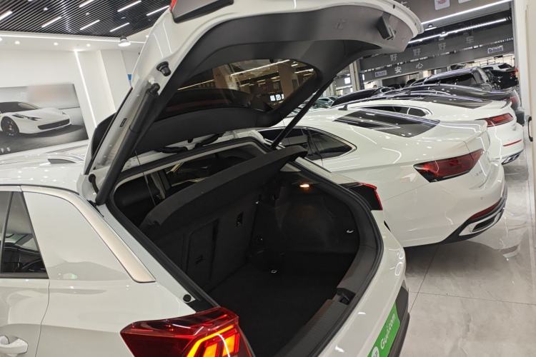 Used Volkswagen T-ROC 2020 280TSI DSG Two-Wheel Drive Comfort Version