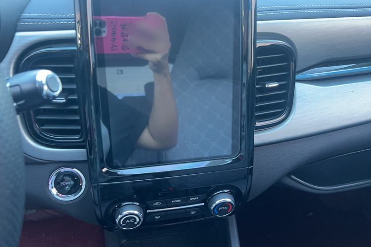 Used Chery New Energy Little Ant 2022 Restyled Version Sweet Pink Edition Half-Sugar Version 28.8 kWh 30 kW 301 km