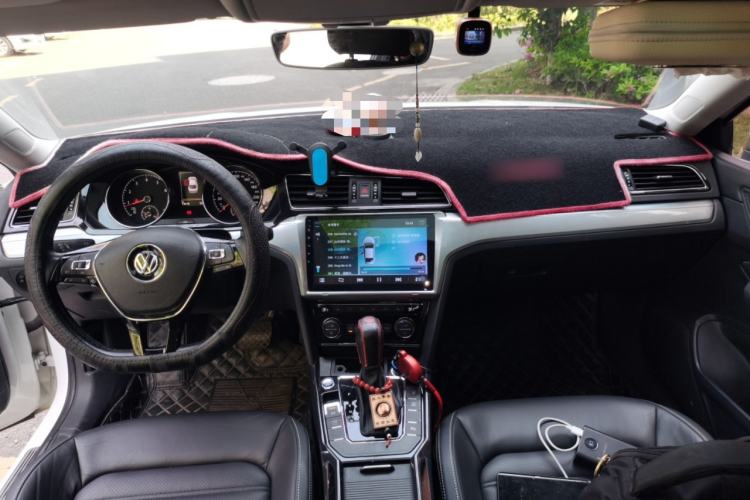 Used Volkswagen Lamando 2017 280TSI DSG Luxury Edition
