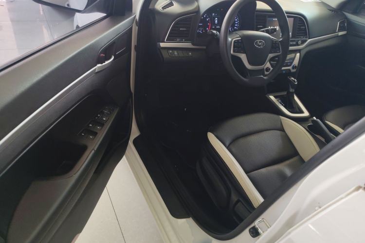 Used Hyundai Elantra (6th Generation / Lingdong) 2016 1.6L Automatic ZhiXuan – Elite Version Driver Seat