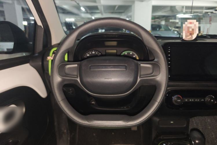 Used Roewe Clever 2021 302 km New Four-Seater Super-Efficient Version
