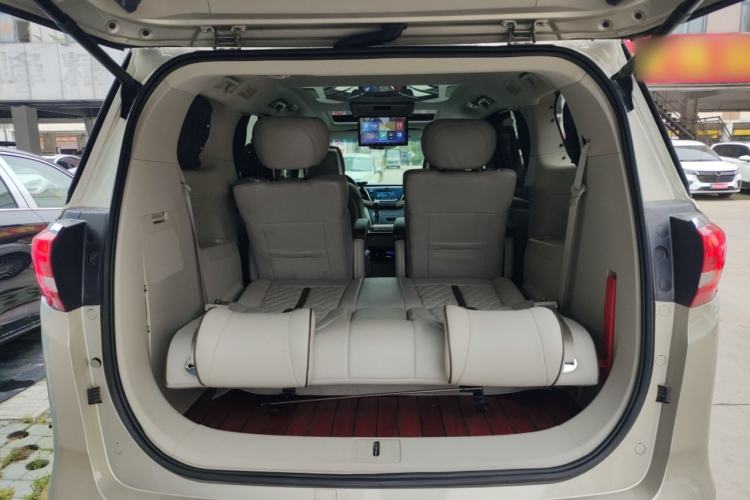 Used Buick GL8 2018 ES 28T Comfort Model China VI Standard