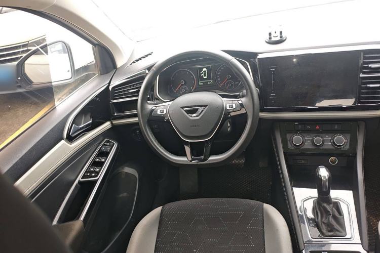 Used Jetta VS7 2023 280TSI Automatic Trend Edition Steering Wheel