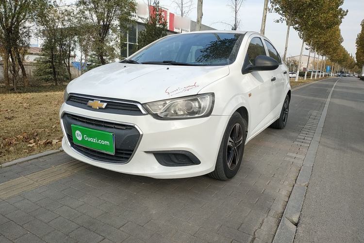 Used Chevrolet Aveo Sonic 2014 Sedan 1.4 SL MT Comfort Edition