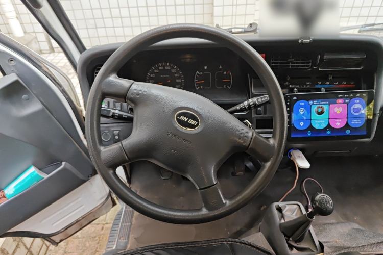 Used Jinbei Hiace 2014 2.0L Fifth-Generation Xiangyun Comfort Type 1 4G20C Steering Wheel