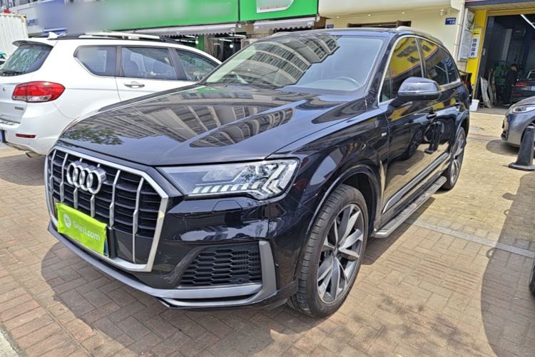Used Audi Q7 2020 55 TFSI quattro S line sports model