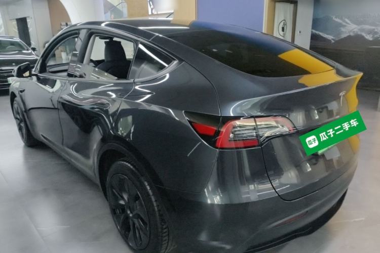 Used Tesla Model Y 2024 Long-Range All-Wheel-Drive Version