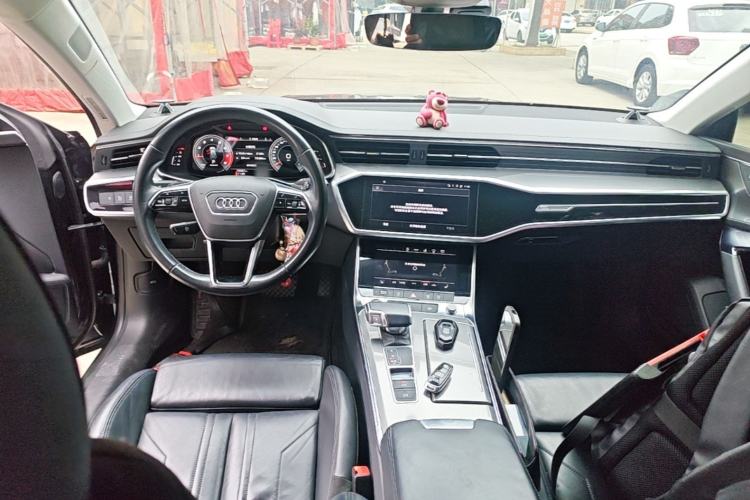 Used Audi A7 2021 45 TFSI Prestige Edition Center Console