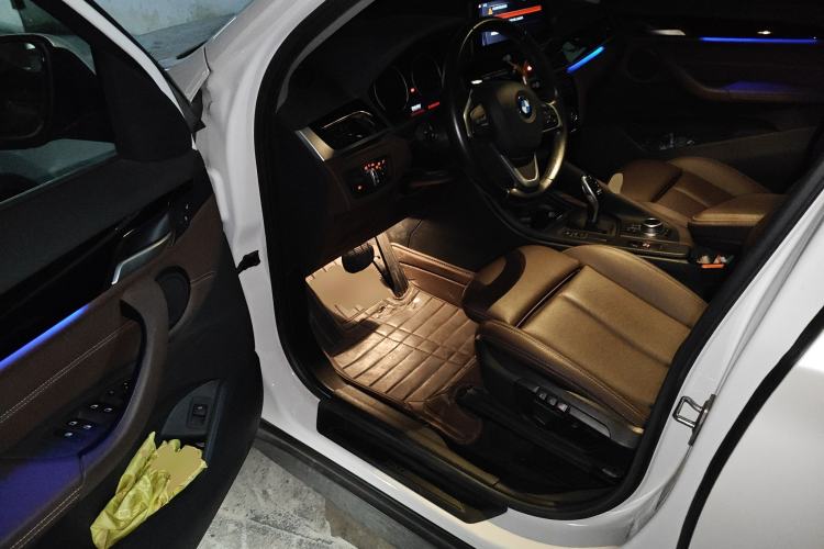 Used BMW X1 2020 sDrive25Li Leading Model
