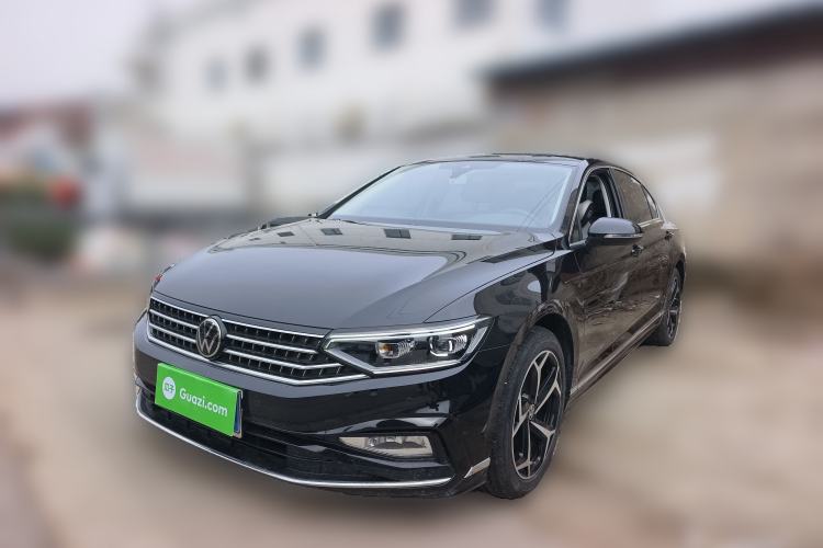 Used Volkswagen Magotan 2025 Revised Version Zhongxiang Edition 330TSI DSG Luxury Trim