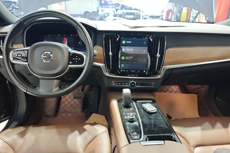 Used Volvo S90 New Energy 2021 T8 e-Drive Hybrid Luxury Edition
