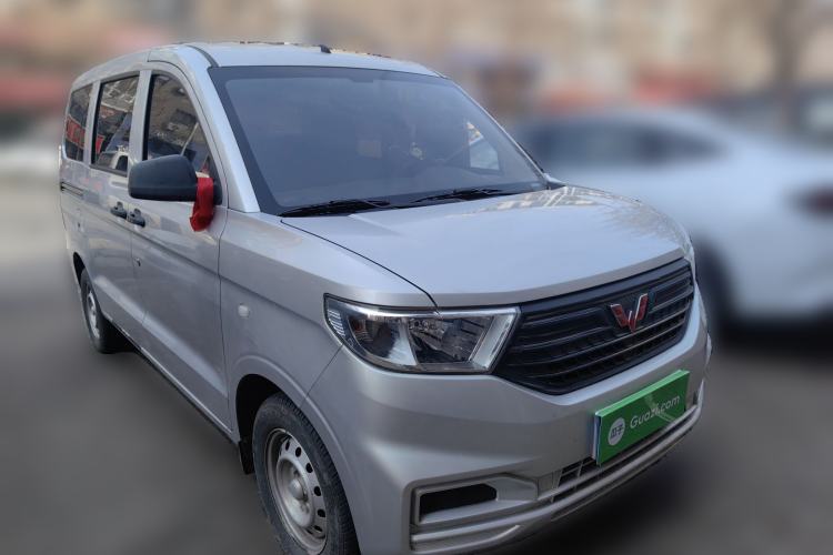 Used Wuling Hongguang V 2022 1.5L Jingqu Version Hydraulic Power Steering LAR