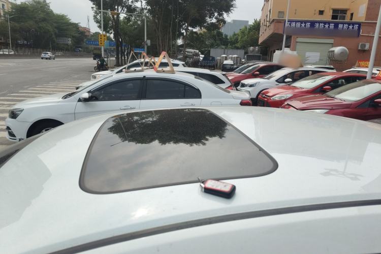 Used Honda Crider 2019 180 Turbo CVT Luxury Edition China VI Emission Standard Roof