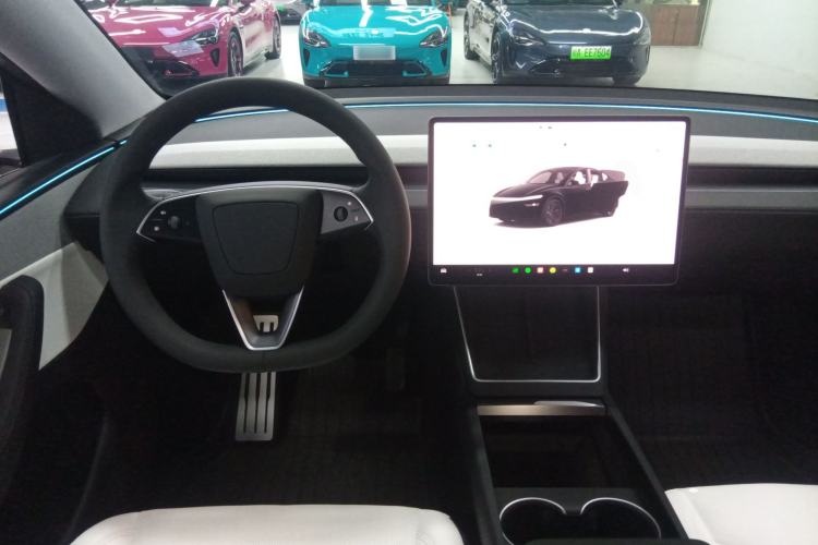 Used Tesla Model Y 2025 Rear-Wheel-Drive Version Steering Wheel