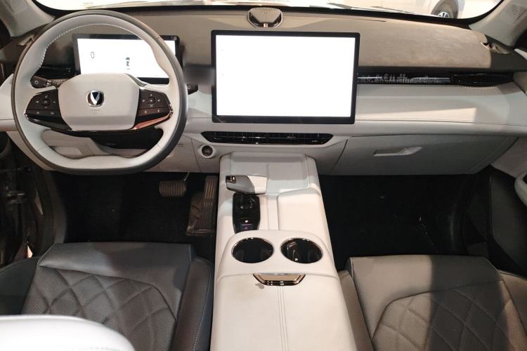 Used Changan UNI-Z New Energy 2024 Blue Whale Smart Electric iDD 125km Excellence Model
