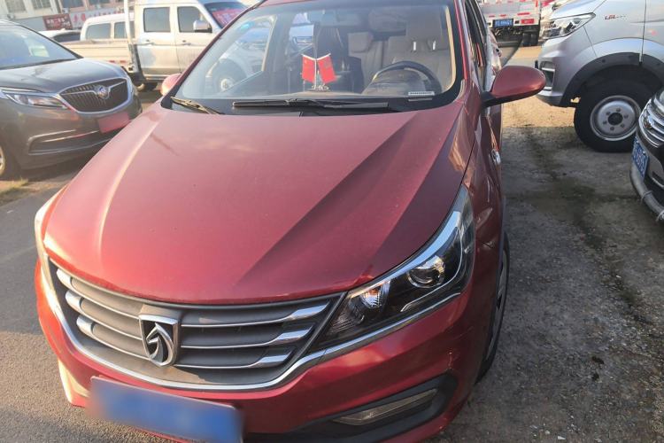 Used Baojun 310W 2017 1.5L Manual Comfort Version China VI Emission Standard

