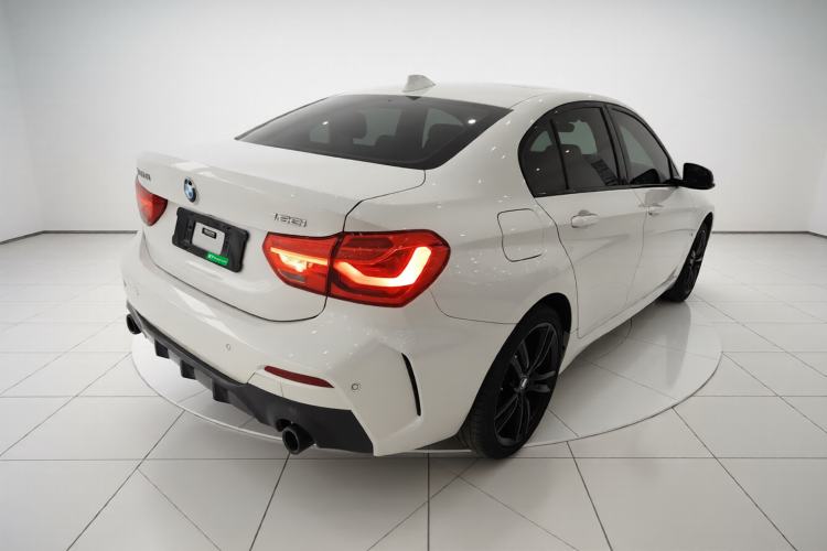 Used BMW 1 Series 2022 125i M Sport Night Edition Rear Right 45 Deg