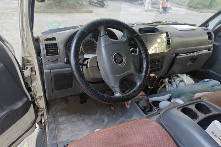 Used Foton Scenic 2014 2.0L Express Standard Long-Wheelbase Low-Roof 4Q20M
