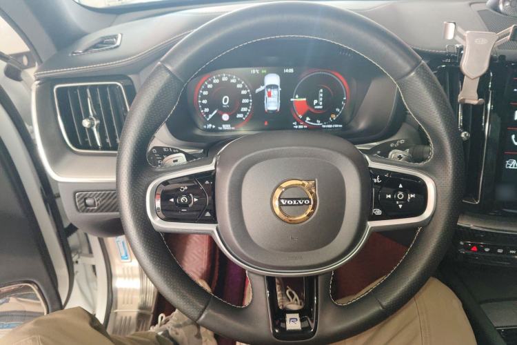 Used Volvo XC60 New Energy 2019 T8 E-Drive Hybrid Intelligent Luxury Sport Edition China V Standard
