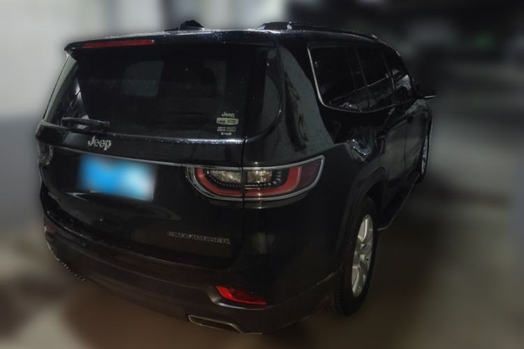 Used Jeep Commander 2018 2.0T Two-Wheel Drive Enjoyment Version China VI Emission Standard Rear Right 45 Deg