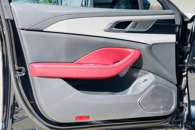 Used Hongqi H5 2025 1.5T DCT Qiyun 500 000th Unit Commemorative Edition
