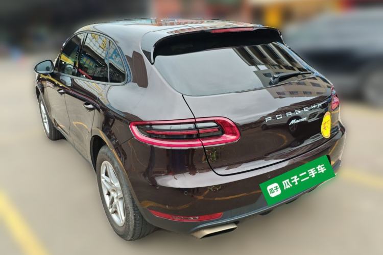 Used Porsche Macan 2017 Macan 2.0T Rear Left 45 Deg