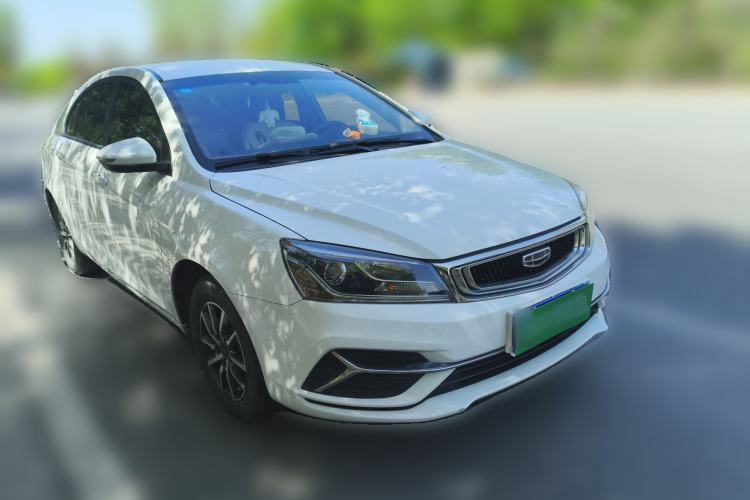 Used Geely Auto Emgrand 2019 Leading Edition 1.5L Manual Fashion Model China V Standard
