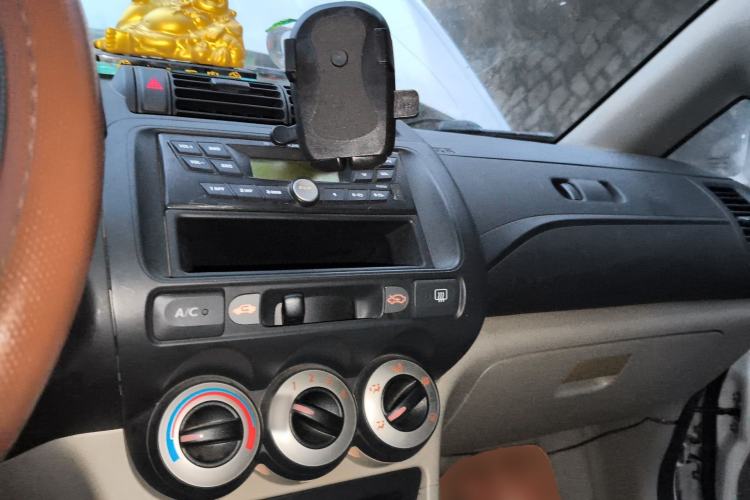 Used Everus S1 2014 1.3L Manual Comfort Edition