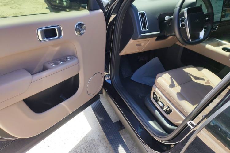 Used Li Auto L9 2025 Ultra Smart Refreshed Edition Driver Seat