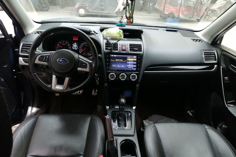 Used Subaru Forester 2016 2.0i Fashion Navigation Edition Center Console