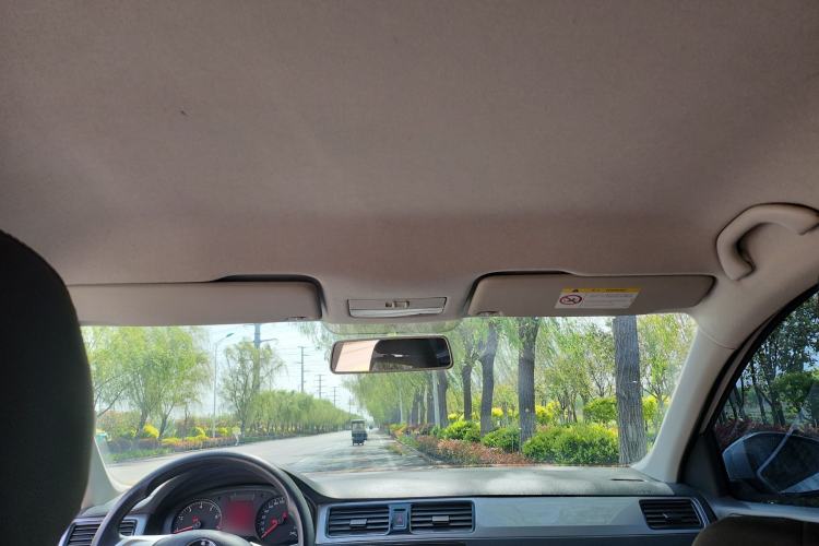 Used Volkswagen Santana 2015 HaoNa 1.6L Manual Fashion Edition
