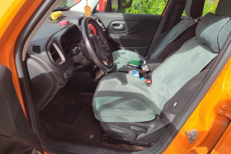 Used Jeep Renegade 2016 1.4T Automatic High-Energy Version
