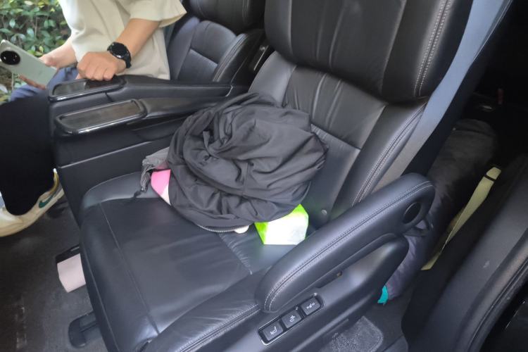 Used Honda Elysion 2016 2.4L Supreme Edition Left Rear Seat