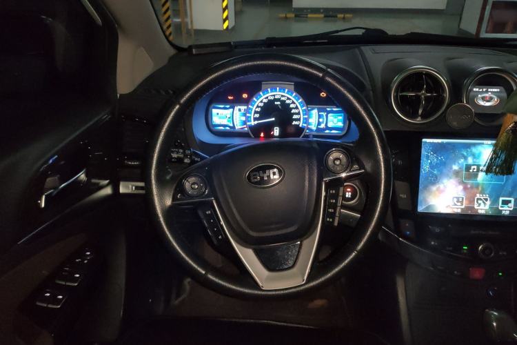 Used BYD S7 2016 2.0T Automatic Prestige Plus Steering Wheel