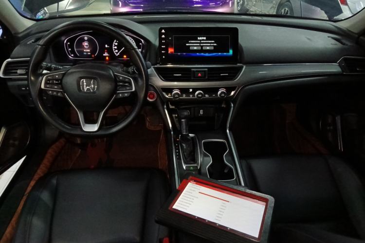 Used Honda Accord 2022 260TURBO Luxury Edition Center Console