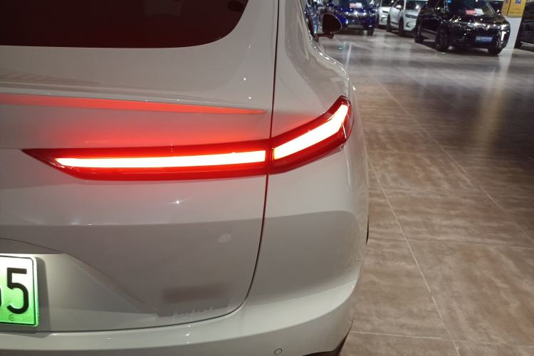 Used ONVO L60 2024 60 kWh Rear-Drive Version