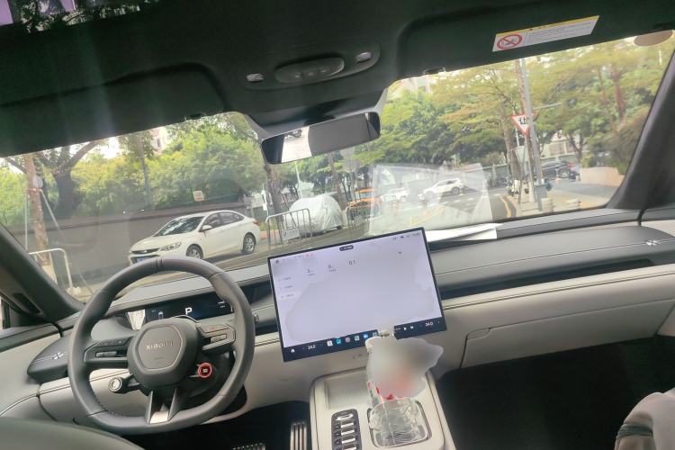 Used Xiaomi Auto SU7 2024 Four-Wheel Drive Ultra-Long Range Advanced Intelligent Driving Max Edition
