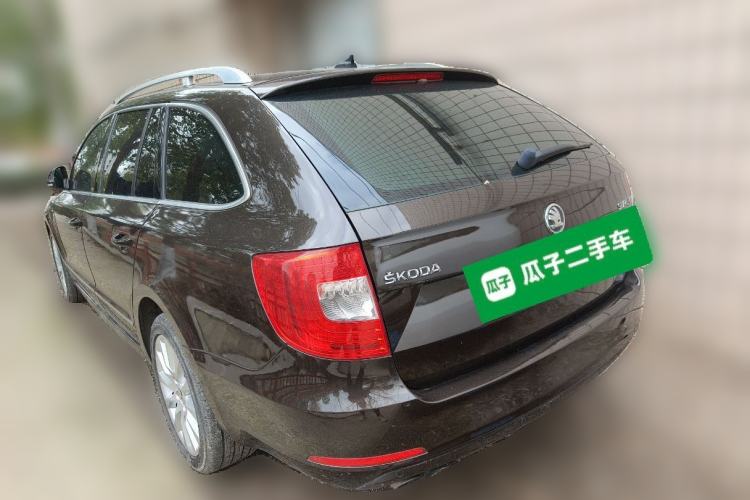 Used Skoda Superb Combi 2014 2.0 TSI L&K Limited Edition
